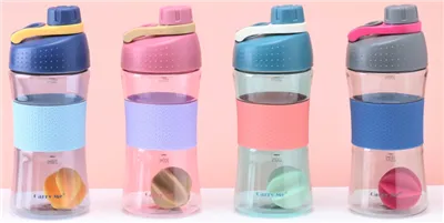 Bouteille de shaker en plastique pour mélanges en poudre